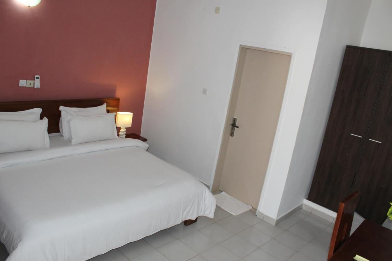 Complexe Hotelier Olympe Korhogo Ngoại thất bức ảnh